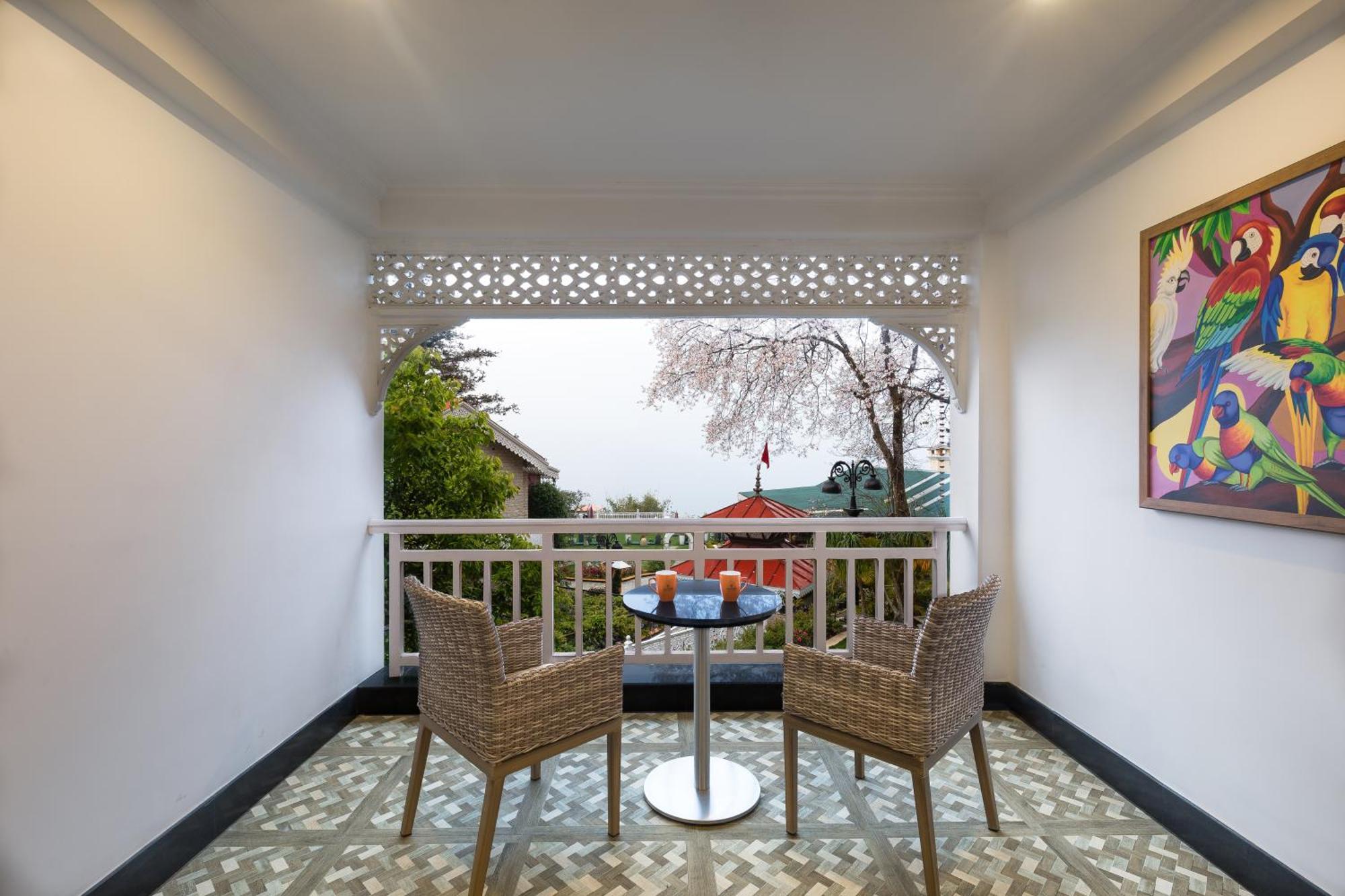 MAYFAIR Himalayan Spa Resort Kalimpong Bagian luar foto