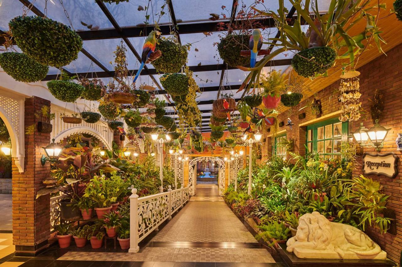 MAYFAIR Himalayan Spa Resort Kalimpong Bagian luar foto